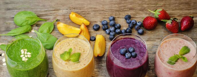 Τα φρούτα, τα μούρα και το σπανάκι είναι εξαιρετικά για την παρασκευή υγιεινών smoothies